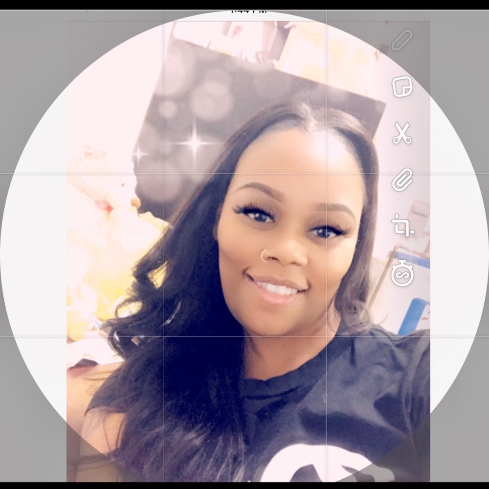 Meet your Posher, Lakeisha